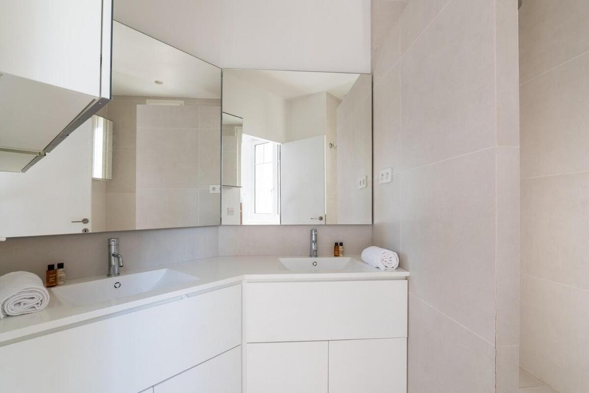 Apartment Veeve - Ethereal Light Paris